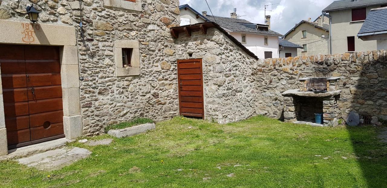 Maison De Caractere En Pierre Cal Blanic Сен-П'єрр-дель-Форкатс Екстер'єр фото