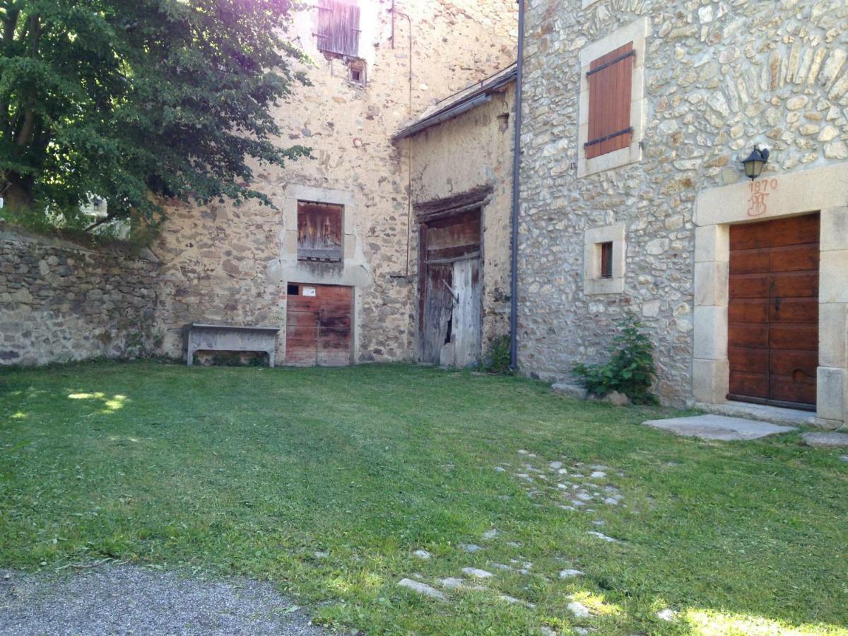 Maison De Caractere En Pierre Cal Blanic Сен-П'єрр-дель-Форкатс Екстер'єр фото
